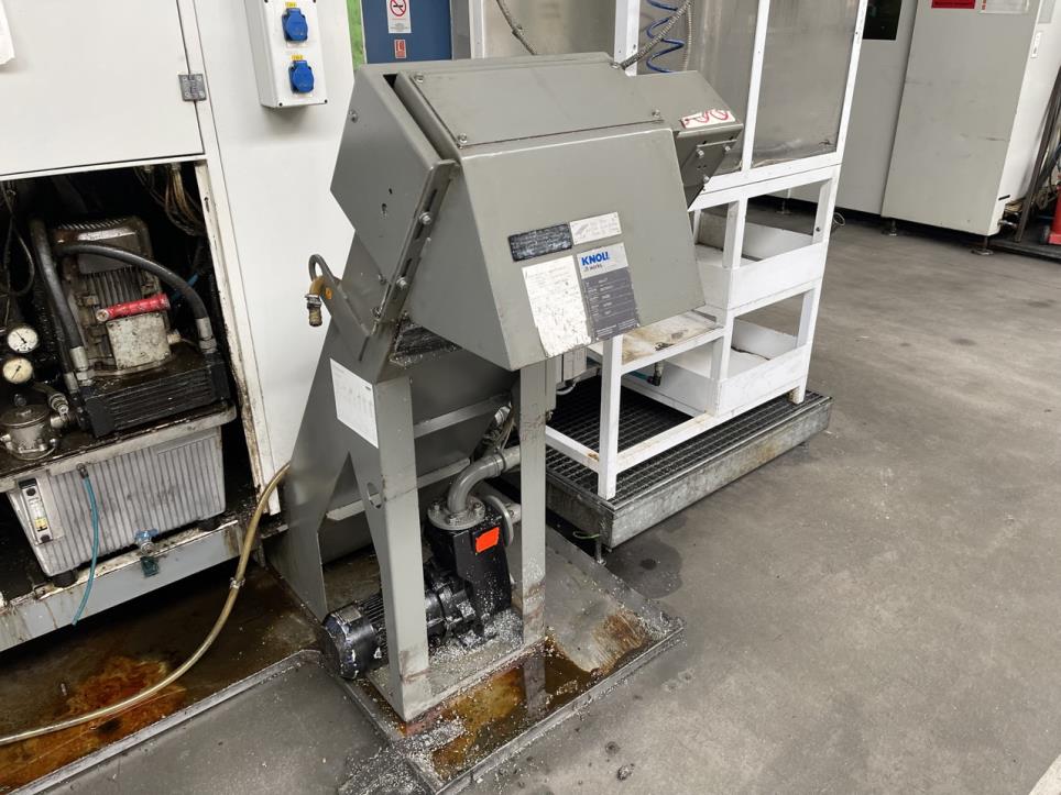 Machines de transformation des métaux et autres machines d'un sous-traitant automobile-5